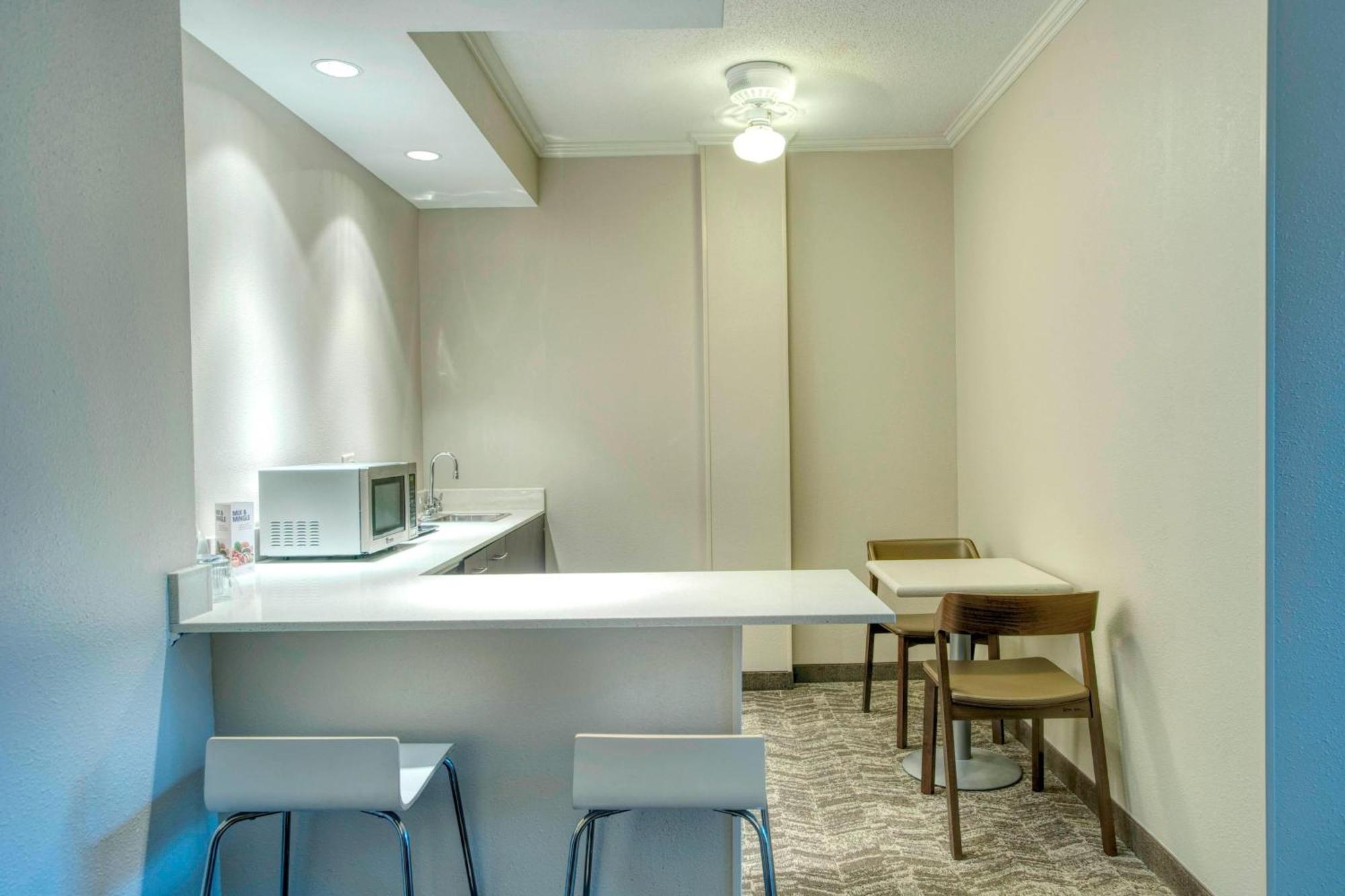 Springhill Suites By Marriott Lawrence Downtown Dış mekan fotoğraf