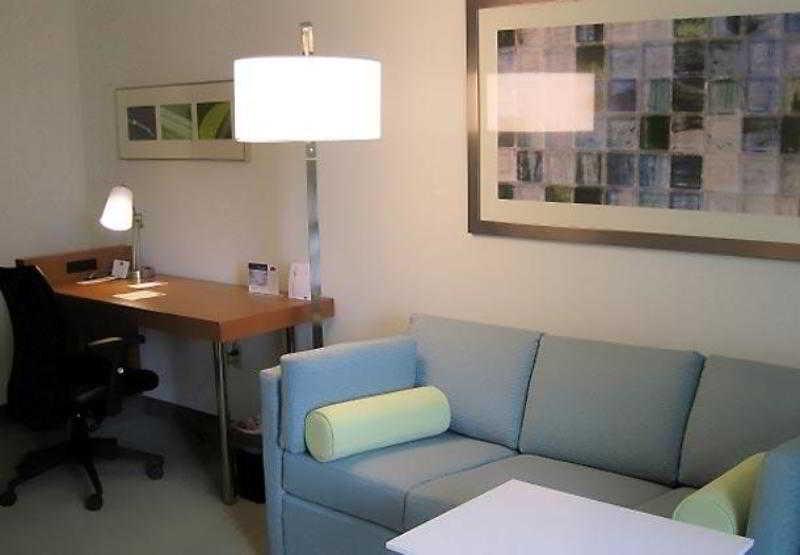 Springhill Suites By Marriott Lawrence Downtown Dış mekan fotoğraf